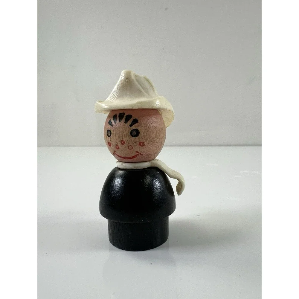 1974 VINTAGE Fisher Price Little People Figure Wood Firefighter Fireman Set 720